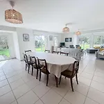 Prázdninový dům Grande Maison Pres Carolles, 5 Chambres, Jardin, Parking, Wifi Gratuit - 10 Pers. - Fr-1-361-537