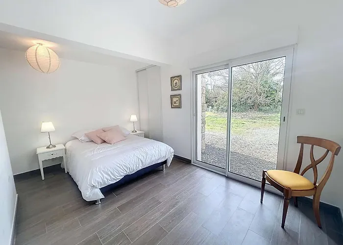 펜션 Grande Maison Pres Carolles, 5 Chambres, Jardin, Parking, Wifi Gratuit - 10 Pers. - Fr-1-361-537 *