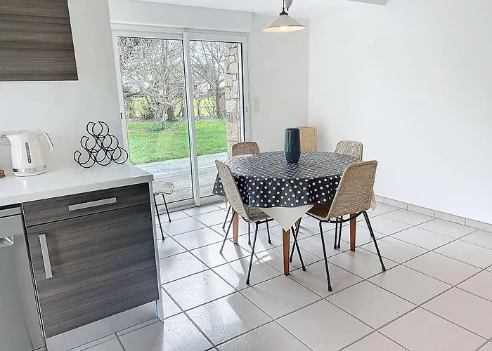 Grande Maison Pres Carolles, 5 Chambres, Jardin, Parking, Wifi Gratuit - 10 Pers. - Fr-1-361-537 * 캐롤