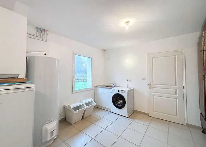 Grande Maison Pres Carolles, 5 Chambres, Jardin, Parking, Wifi Gratuit - 10 Pers. - Fr-1-361-537 펜션 캐롤