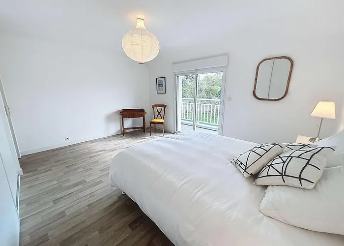 Grande Maison Pres Carolles, 5 Chambres, Jardin, Parking, Wifi Gratuit - 10 Pers. - Fr-1-361-537 *