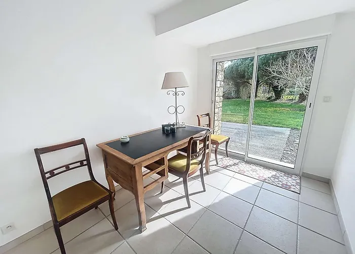 Grande Maison Pres Carolles, 5 Chambres, Jardin, Parking, Wifi Gratuit - 10 Pers. - Fr-1-361-537 펜션 캐롤