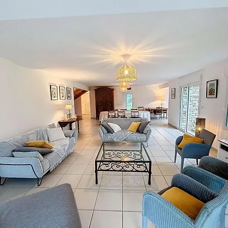 Grande Maison Pres Carolles, 5 Chambres, Jardin, Parking, Wifi Gratuit - 10 Pers. - Fr-1-361-537