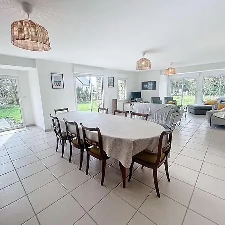 Hébergement de vacances Grande Maison Près Carolles, 5 Chambres, Jardin, Parking, Wifi Gratuit – 10 Pers. - Fr-1-361-537