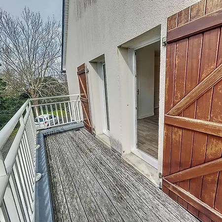 Grande Maison Pres Carolles, 5 Chambres, Jardin, Parking, Wifi Gratuit - 10 Pers. - Fr-1-361-537 Holiday home