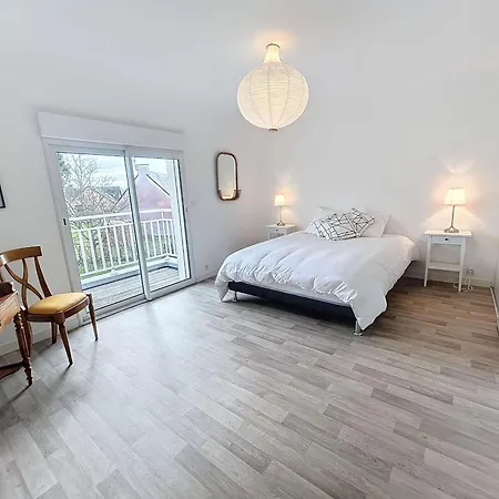 Hébergement de vacances Grande Maison Près Carolles, 5 Chambres, Jardin, Parking, Wifi Gratuit – 10 Pers. - Fr-1-361-537 Carolles