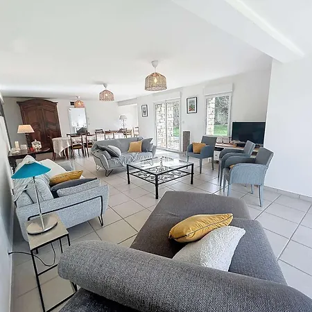 Hébergement de vacances Grande Maison Près Carolles, 5 Chambres, Jardin, Parking, Wifi Gratuit – 10 Pers. - Fr-1-361-537 Carolles