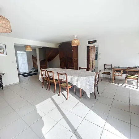Grande Maison Près Carolles, 5 Chambres, Jardin, Parking, Wifi Gratuit – 10 Pers. - Fr-1-361-537
