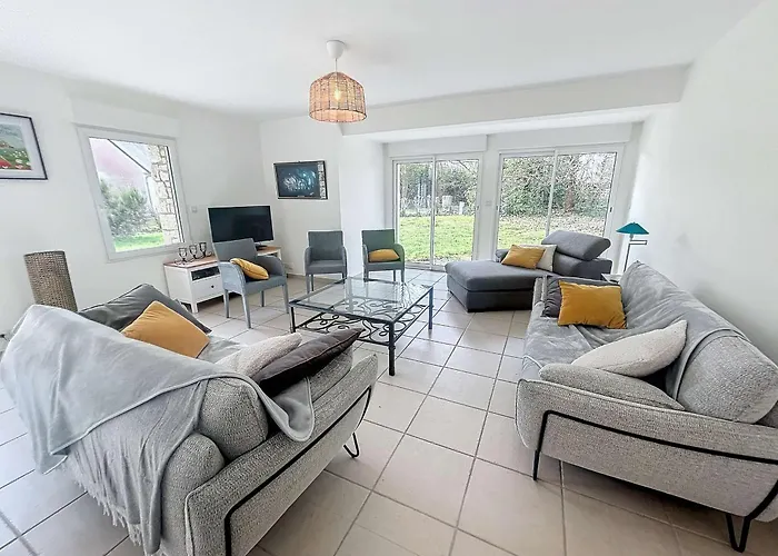 Grande Maison Pres Carolles, 5 Chambres, Jardin, Parking, Wifi Gratuit - 10 Pers. - Fr-1-361-537 Carolles