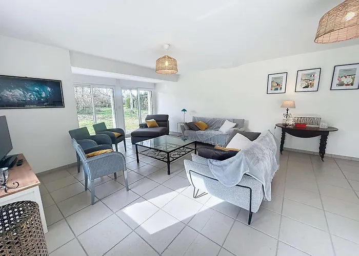 Grande Maison Pres Carolles, 5 Chambres, Jardin, Parking, Wifi Gratuit - 10 Pers. - Fr-1-361-537 * Carolles